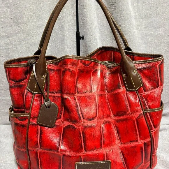 Beautiful Red Dooney & Bourke - Picture 15 of 15